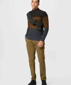 Blend Crewneck Truien Trui Heren Gemengde Kleuren -Aanbiedingen Koud Stijl Winkel 03f5e1ff4a2e61dd2cd65c3e126c778d scaled