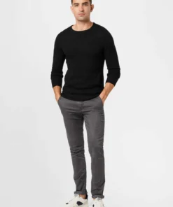 Blend Crewneck Truien Trui Heren Zwart -Aanbiedingen Koud Stijl Winkel 5893c8cd0f808c8b05a9c9de36e415c0 scaled