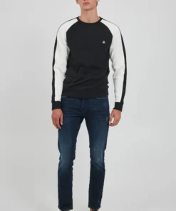 Blend Sweatshirts Sweatshirt NEVILLE Heren Zwart -Aanbiedingen Koud Stijl Winkel 769d53a62ccb688ec30e0173e282c50f scaled