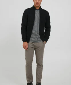 Blend Vesten Gebreid Vest Galmaro Heren Zwart 10 Blend Vesten Gebreid Vest Galmaro Heren Zwart -Aanbiedingen Koud Stijl Winkel 76cdaae945061f300f18b911e730d0ea scaled