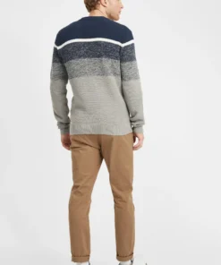 Blend Crewneck Truien Trui Cedro Heren Grijs -Aanbiedingen Koud Stijl Winkel aa8b637445d72e471f4fc471aec29557 scaled